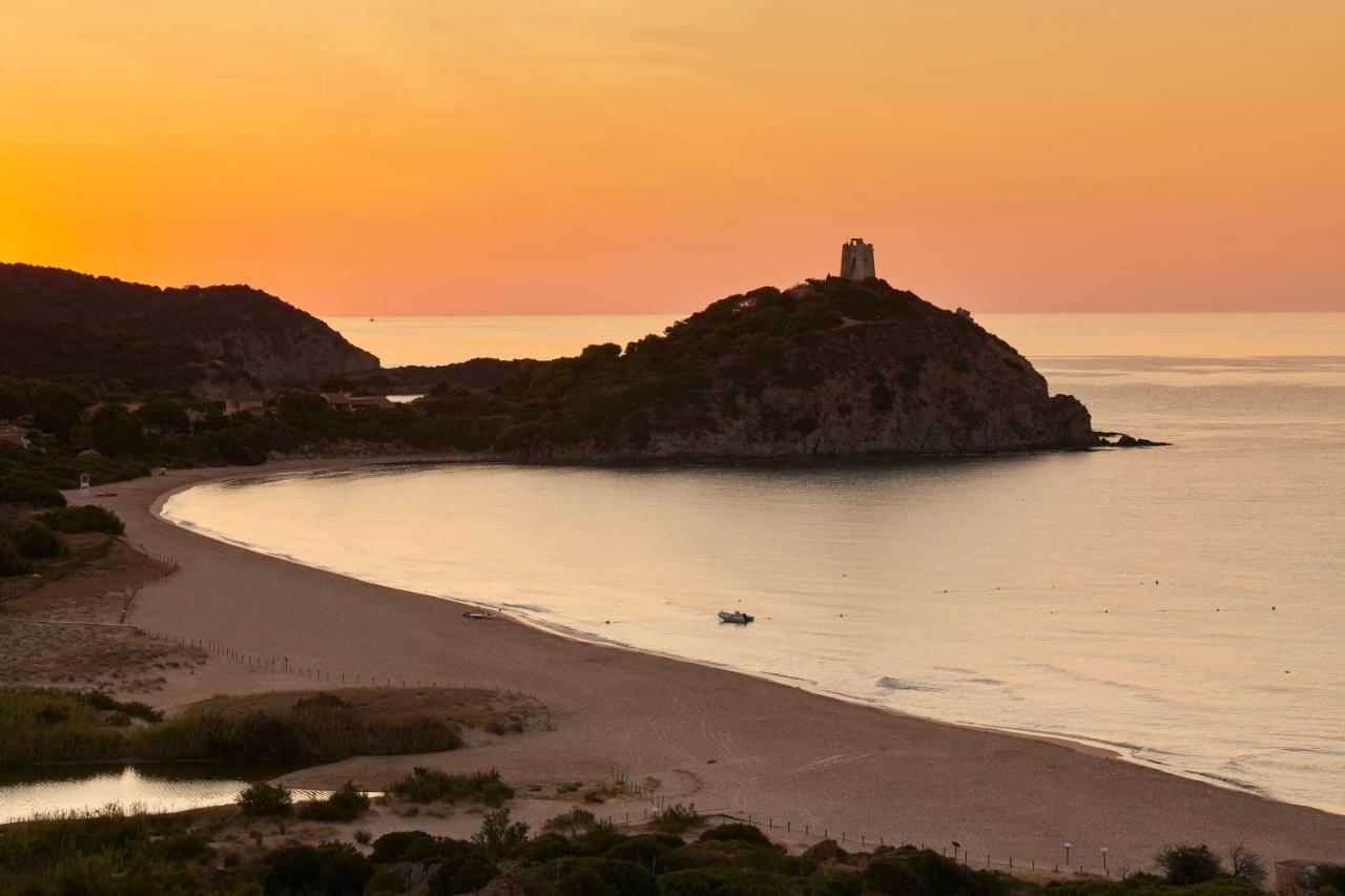 Hotel Conrad Chia Laguna Sardinia Zewnętrze zdjęcie