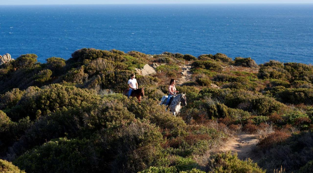 Hotel Conrad Chia Laguna Sardinia Zewnętrze zdjęcie